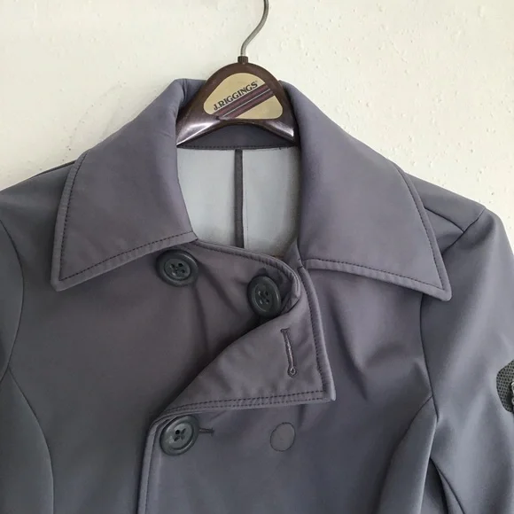 Athleta Women Gray Double Breast Raincoat Trench Coat Collar and Modern Fit - Picture 3 of 12